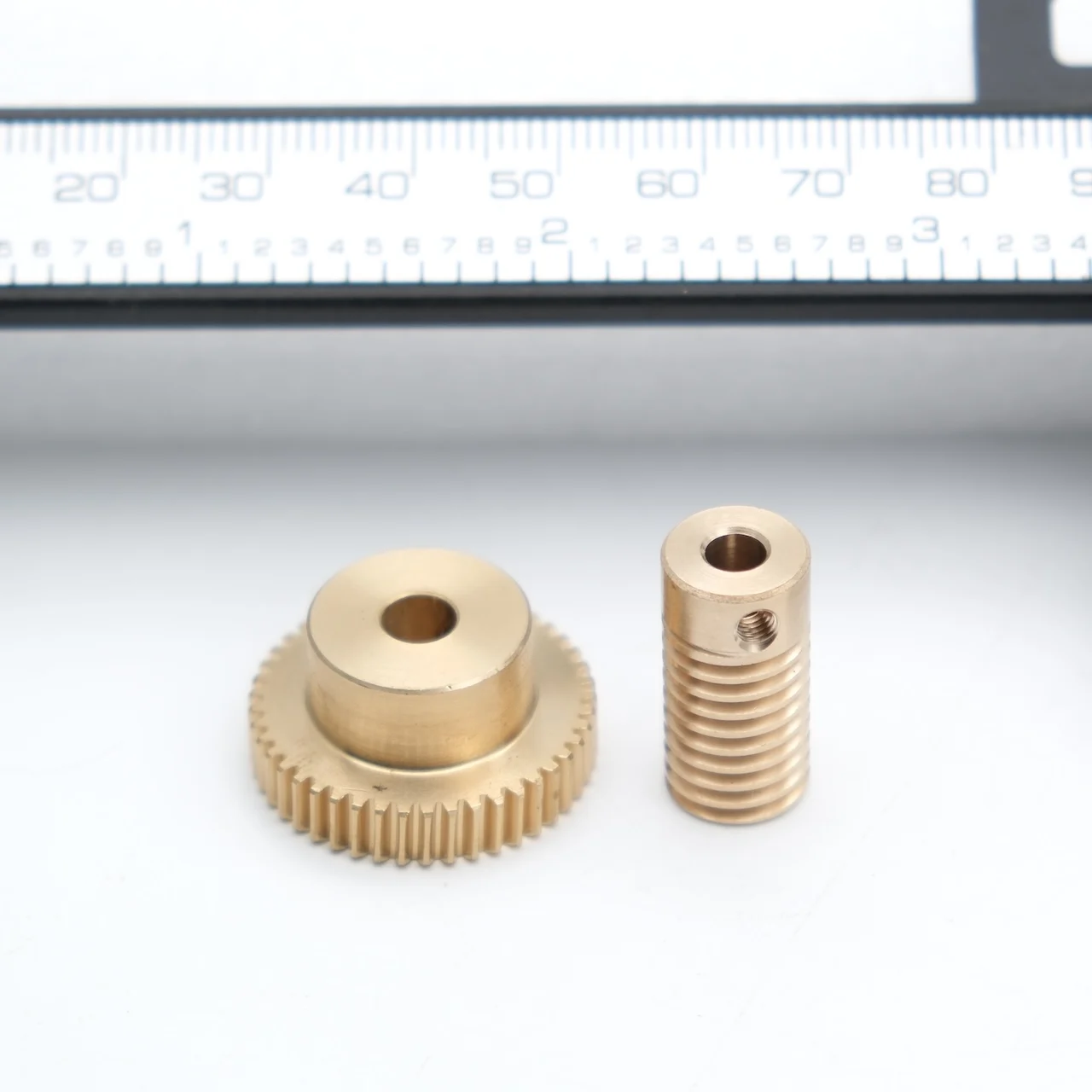 3-6MM Precision Transmission M0.5 1: 20-60 Teeth Copper Gear Wheel for Medical Instruments Automation Devices Worm