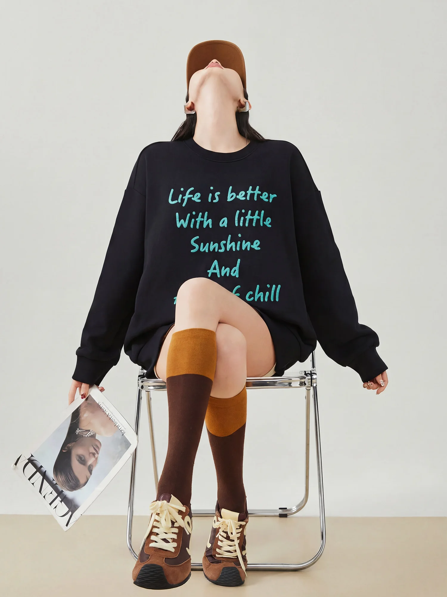 

Ретро-свитшот с вышитыми буквами в американском стиле, женский, свободный, спортивный, повседневный топ, весна 2026, новинка, эффектный дизайн