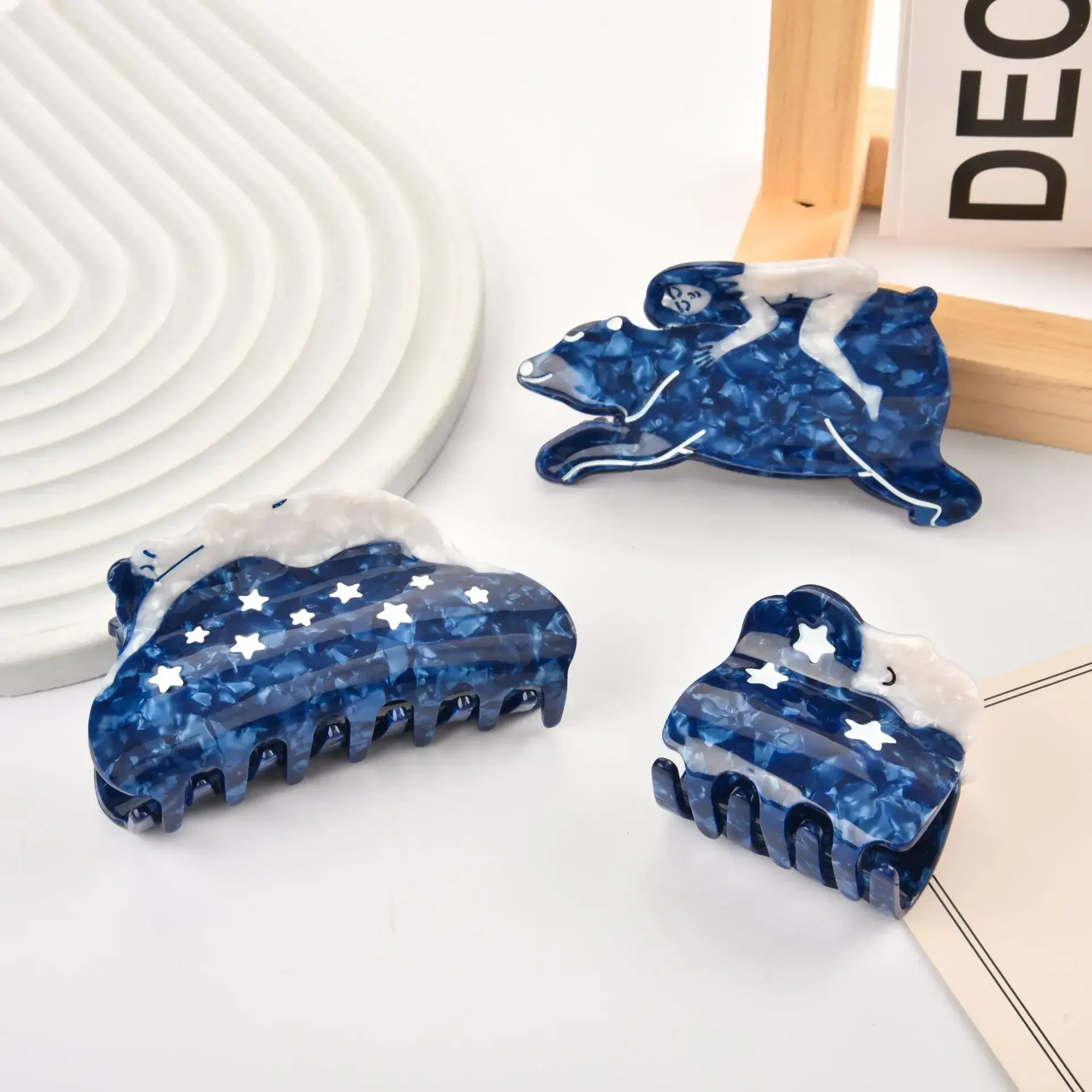 DuoShang Creative Blue Star Bear Whale Hair Claw Acetate Claw Clips Personalized Blue Crab Hair Clips for Women Hair Accessories