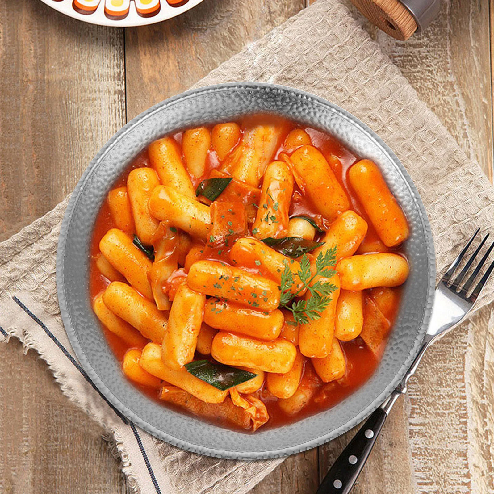 

Hammered Stainless Steel Pasta Plate Corrosion Resistant Dinner Plate for Western Steak Barbecue Fruit Serving Dish