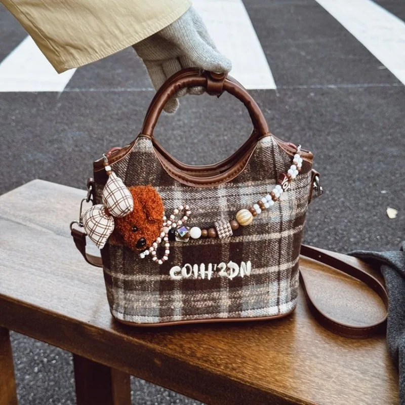 

Minimalist Simple Leather Diaper Bag Stylish Casual Letter Logo Crossbody Bag Large Capacity For Women Commuter