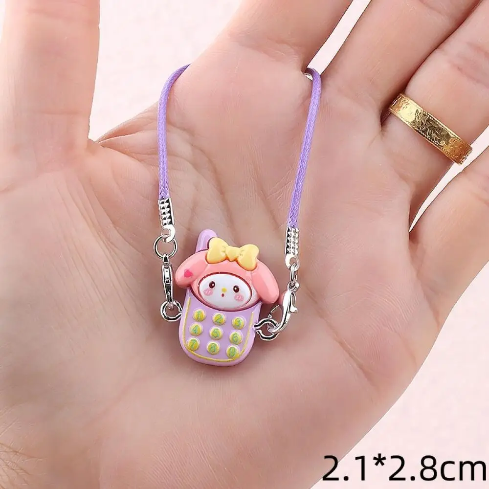 จี้รูปโทรศัพท์มือถือขนาดเล็กลายการ์ตูนซานริโอ้ เฮลโลคิตตี้ สำหรับตุ๊กตาลาบูบู ตกแต่งแขวนคอ ของตกแต่งบ้านตุ๊กตา DIY