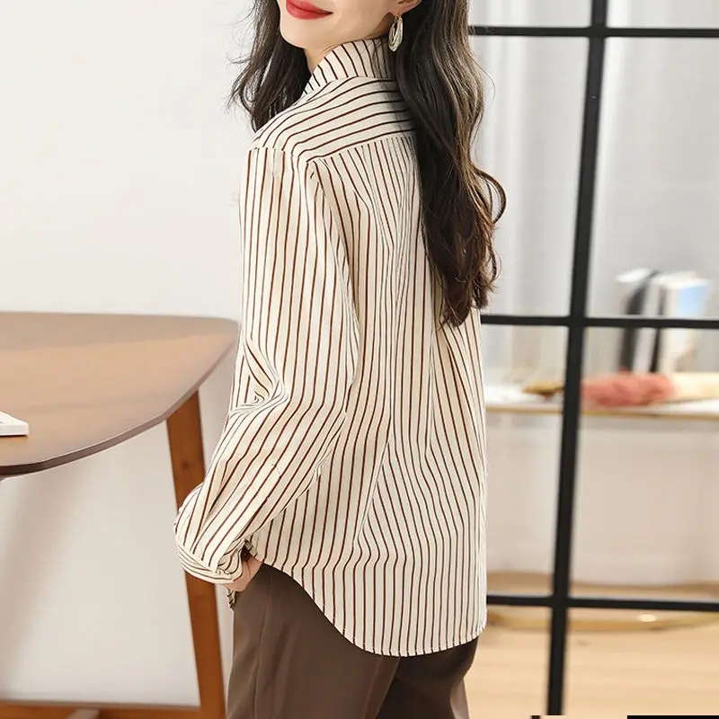 Autumn New Fashion Casual Retro Striped Long Sleeved Shirt Elegant Loose Young Style Original Design Polo-Neck Popular Women Top