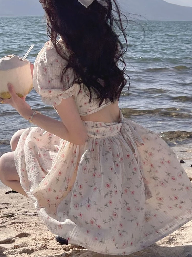 

Сексуальное цветочное мини-платье с открытой спиной, женское милое пляжное платье на шнуровке с рукавами-фонариками, женское летнее Повседневное платье для отпуска 2024, женское шикарное платье