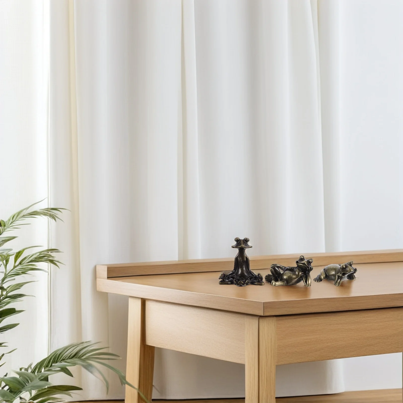 

3Pcs Brass Frog Incense Holders Miniature Sculpture Burner Meditation Aromatherapy Home Decor Incense Burner Holder