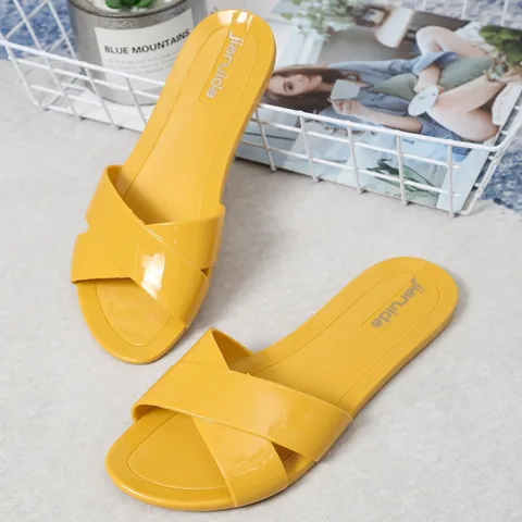 Slippers Women's Summer Fashion Plastic Slippers Flat Bottomed Non Slip Home and Household Soft Soled Slippers Plastic Sandal