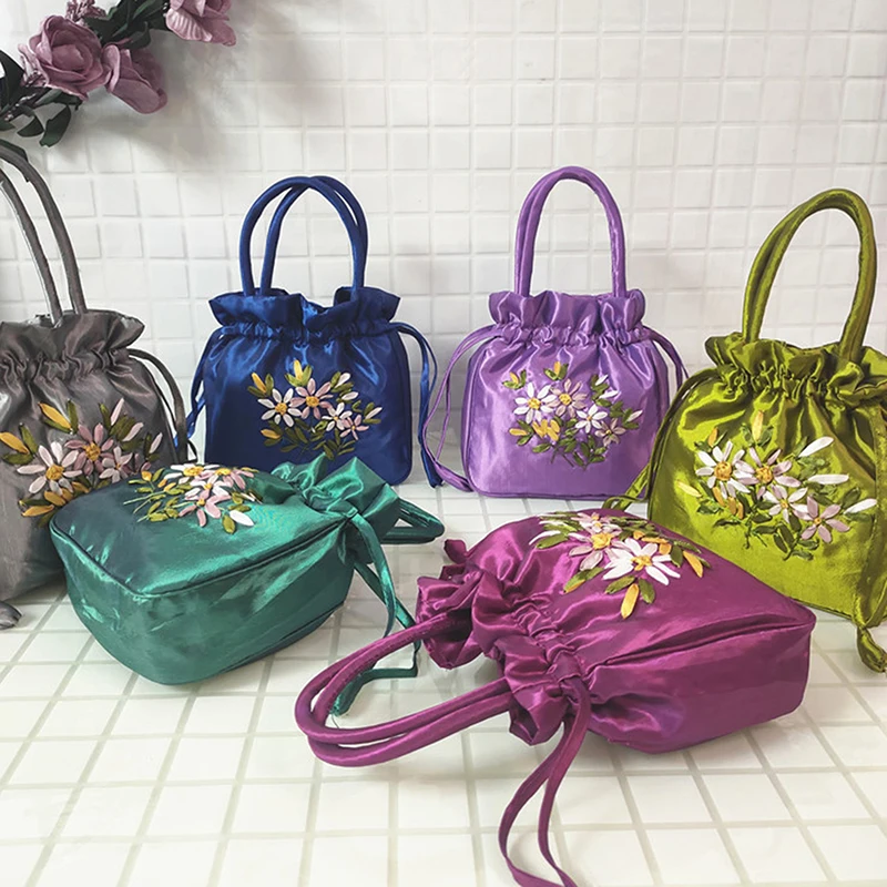 النمط الصيني الرجعية زهرة التطريز Crossbody الأعلى حقائب بيد المرأة الكتف الدانتيل الرباط دلو حقيبة محفظة للعملة حقائب اليد