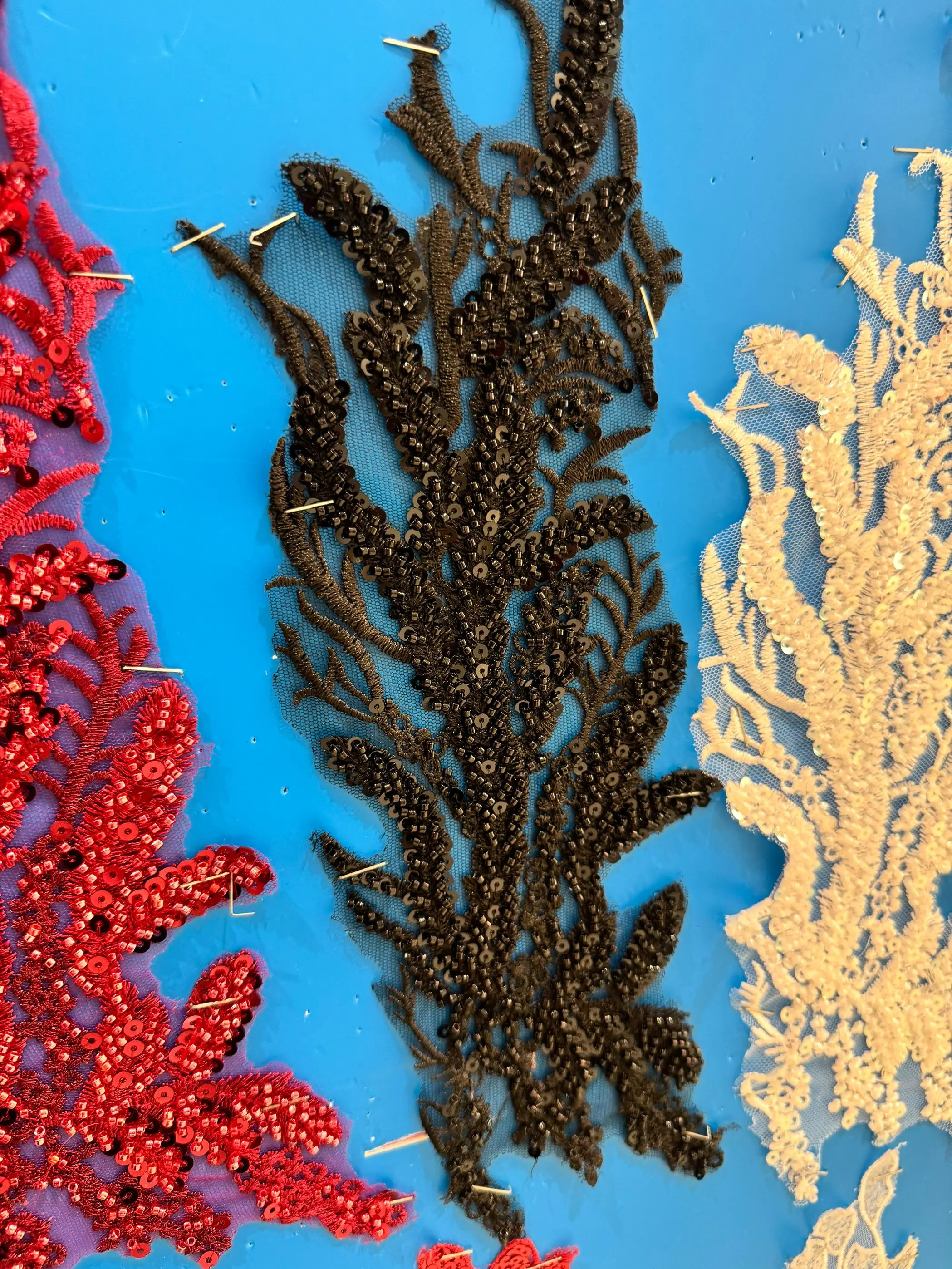 17 Colors Luxury Bridal Evening Dress Embellishments Accessories Hand-Sewn Sequin Beaded Lace Trim Appliqued Fabric