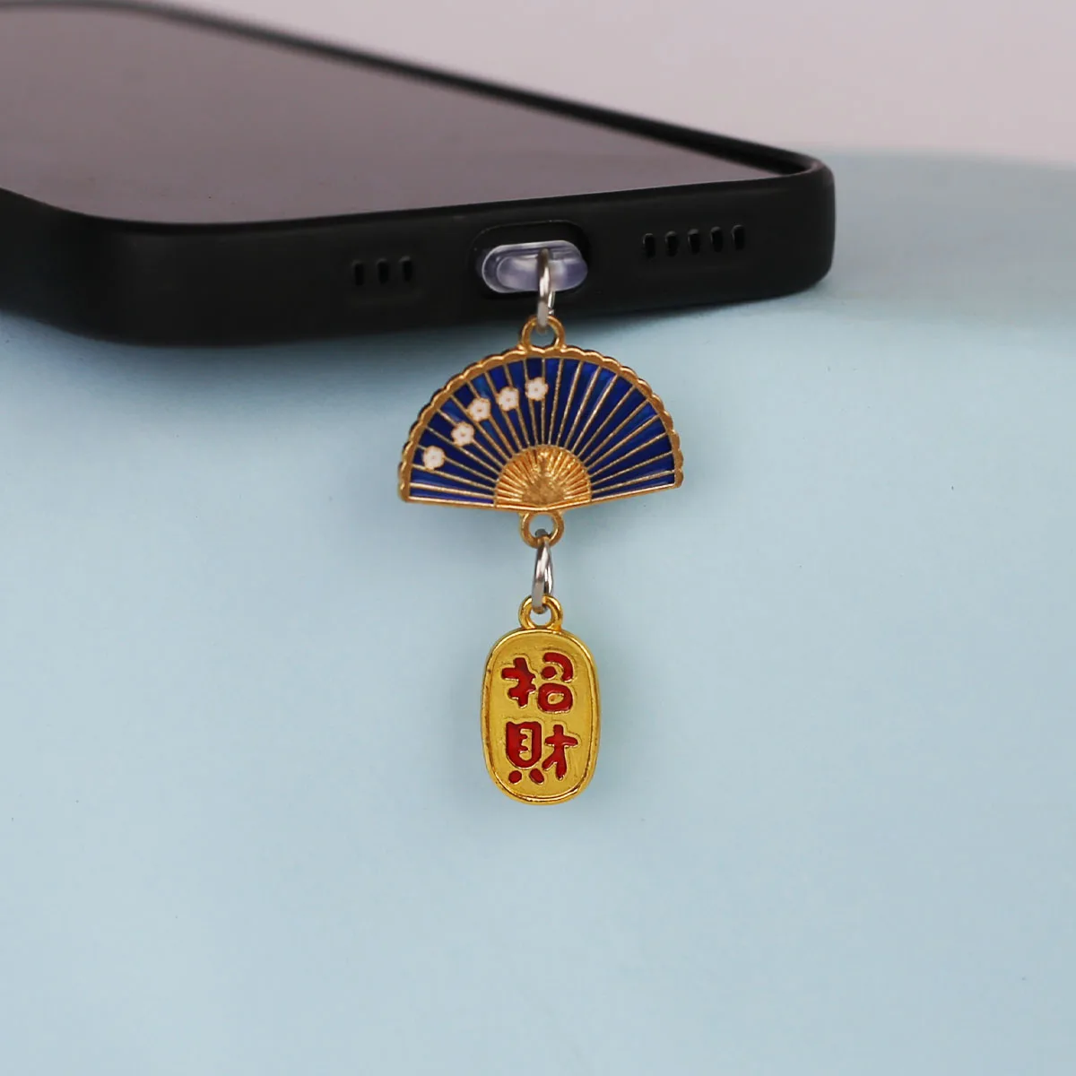 Handy-Staubschutz-Anhänger im chinesischen Stil: Ventilatoren, die Reichtum und Glück anziehen – Zubehör für iPhone und Type-C Anschlüsse, Deko-Lanyard – Detail 6