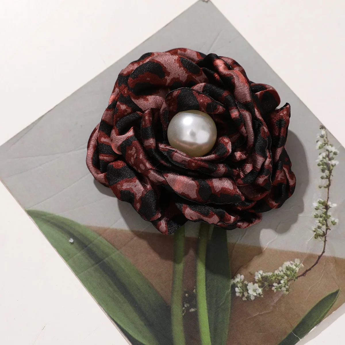 

10 шт., ткань с леопардовым принтом, имитирующая жемчуг, нашивки с горной камелией для одежды, ретро нашивка с аппликацией, аксессуары «сделай сам»