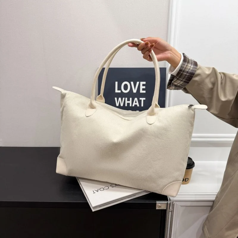 

Fashionable Leather Women's Handbag High-End Luxury Brand Trendy Design Refined Artistry Vintage Daily Bag​