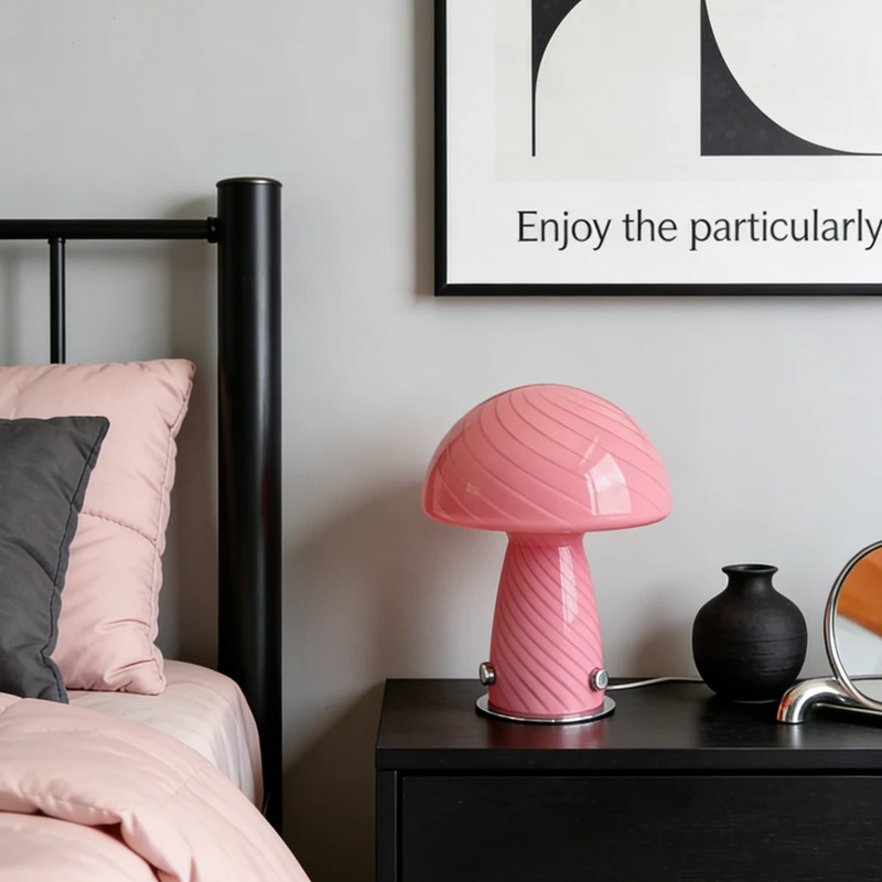 Lampa stołowa w stylu Bauhaus z szklanym kloszem w kształcie grzyba, wersja dla dziewczyn, romantyczne oświetlenie ambientowe do salonu w pensjonacie.