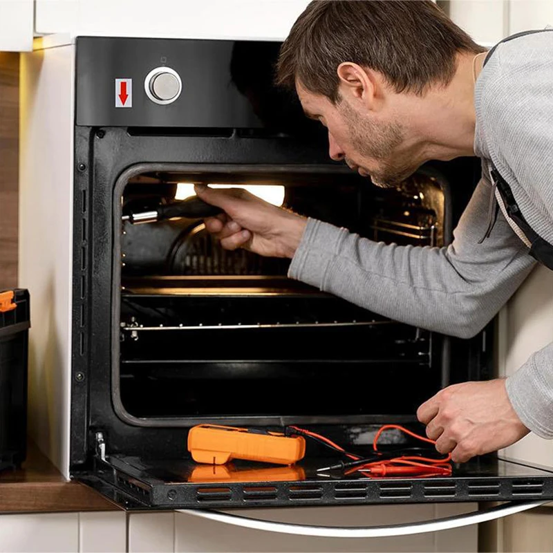 Sepuluh Lembar Label Perekat Sendiri Berbentuk Panah Merah Untuk Indikasi Arah.