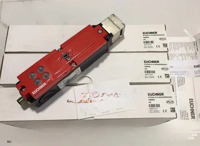 Neues und originales Euchner CTP-L1-AP-U-HA-AZ-SA-124225