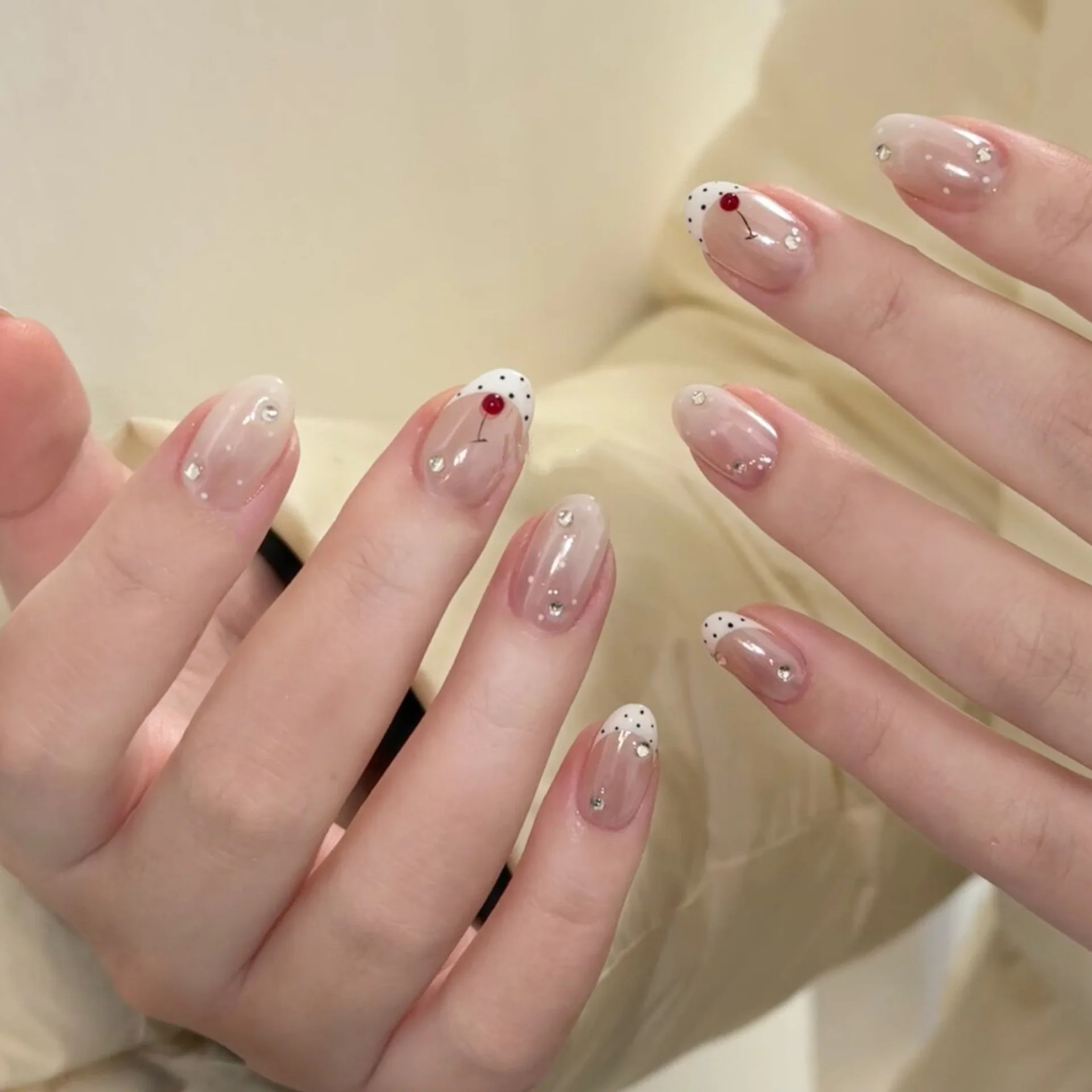 

10pcs Handmade Short Oval Press On Nails White French Polka Dots Cherry Design Cute Fake Nails Wearable Nails Art Tips For Girls