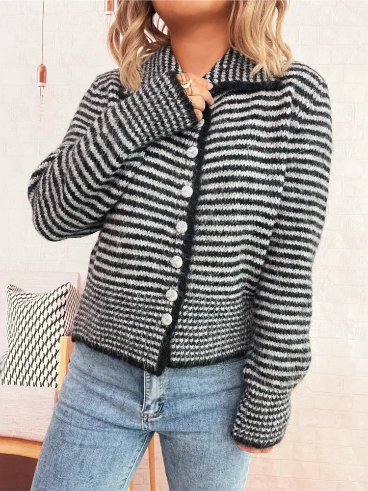 Nowa elegancka damska bluzka z dzianiny slim fit na jesień, z klapami, w paski, z kontrastowymi kolorami, zapinana na jeden guzik, uniwersalny sweter z długim rękawem.