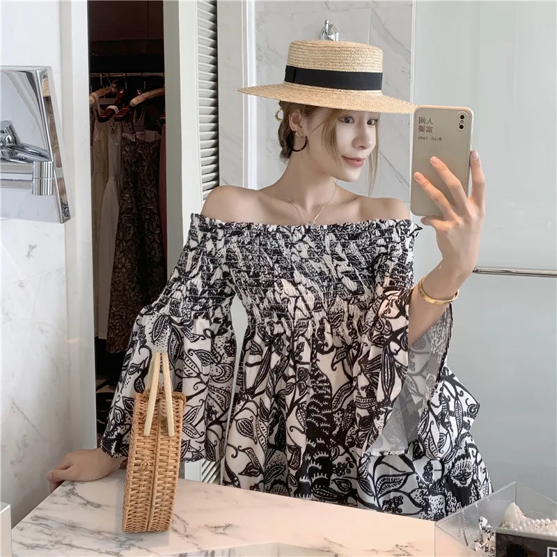 

Sanya Travel Wear Internet Celebrity Collarbone off-Shoulder Tube Top French Minority Retro Dress Summer Seaside Vacation