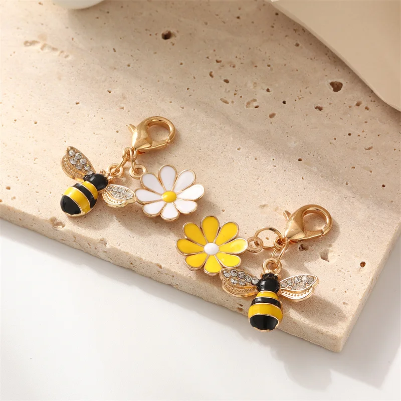 سلسلة مفاتيح نحلة للرجال والنساء، إكسسوارات نحلة لطيفة لحقيبة المحفظة ومحفظة الظهر وحلقات مفاتيح العسل للرجال والنساء