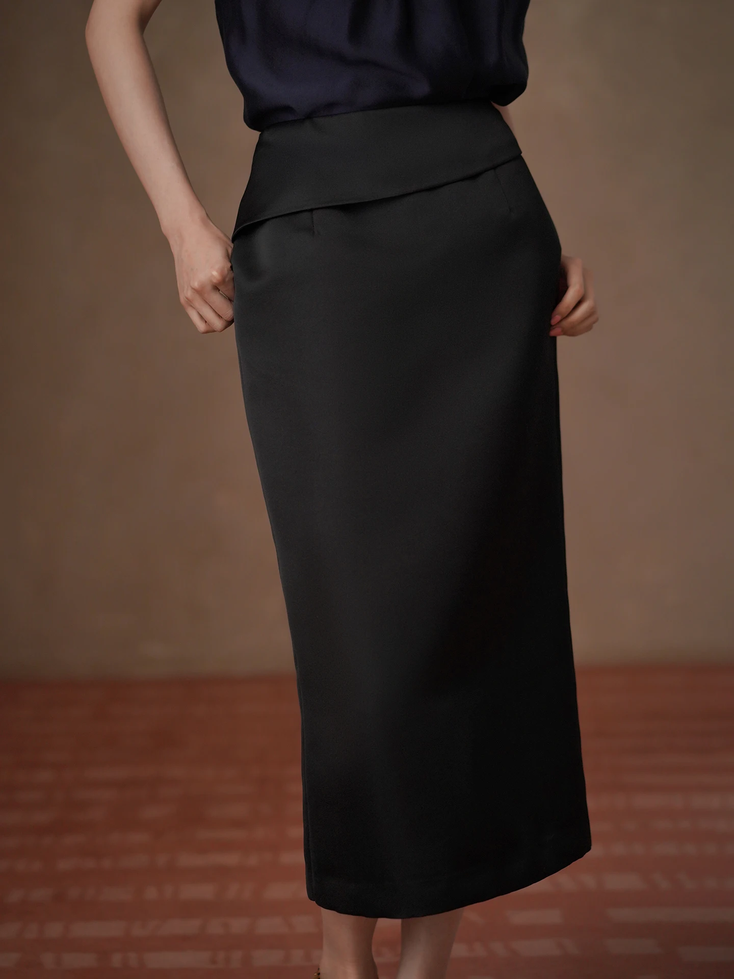 

Элегантная атласная юбка-полусолнце с широким подолом для женщин, с завышенной талией, стройнящая, для повседневной носки, прогулок по городу, путешествий, отдыха, школы