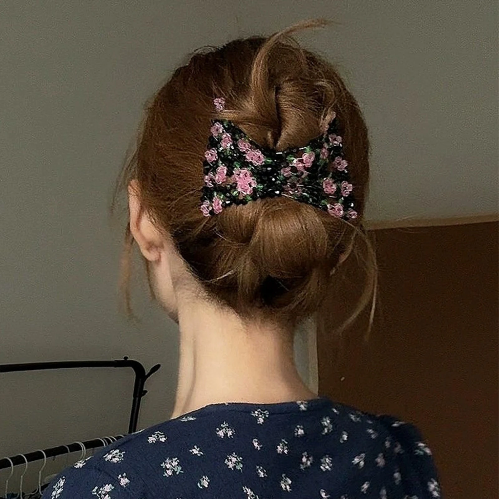 

Women Magic Elastic Hair Comb 2 Row Magic Easy Stretching Hair Comb for Birthday Stage Party Hairstyle