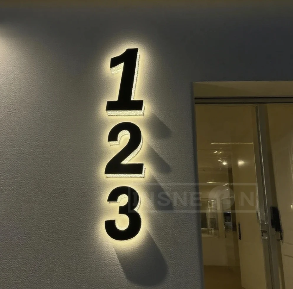 panneau-de-maison-personnalise-avec-logo-3d-lumiere-led-etiquette-d'affaires-signalisation-de-magasin-publicitaire-derriere-les-lettres-neon-panneau-lumineux-en-acrylique