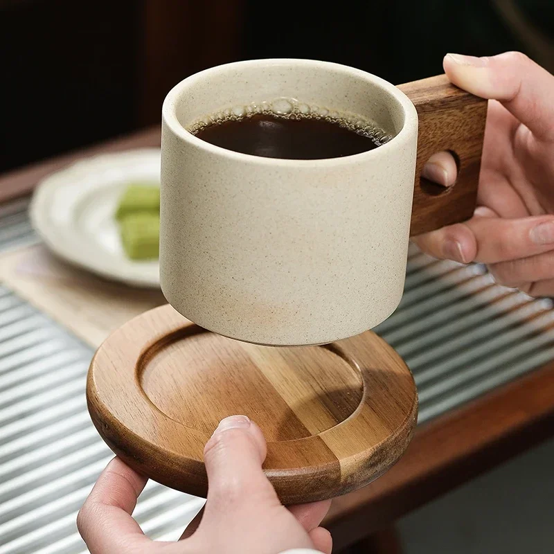 Home Office Wooden Pallet Ceramic Cup High-grade Exquisite Design Wooden Anti-ironing Handle Coffee Cup Creative Mug with Spoon
