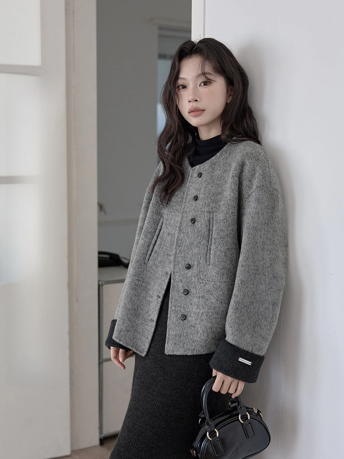 

Двустороннее шерстяное пальто для женщин, универсальное, высококачественное, в корейском стиле, для повседневной носки, с длинными рукавами, круглым вырезом горловины.