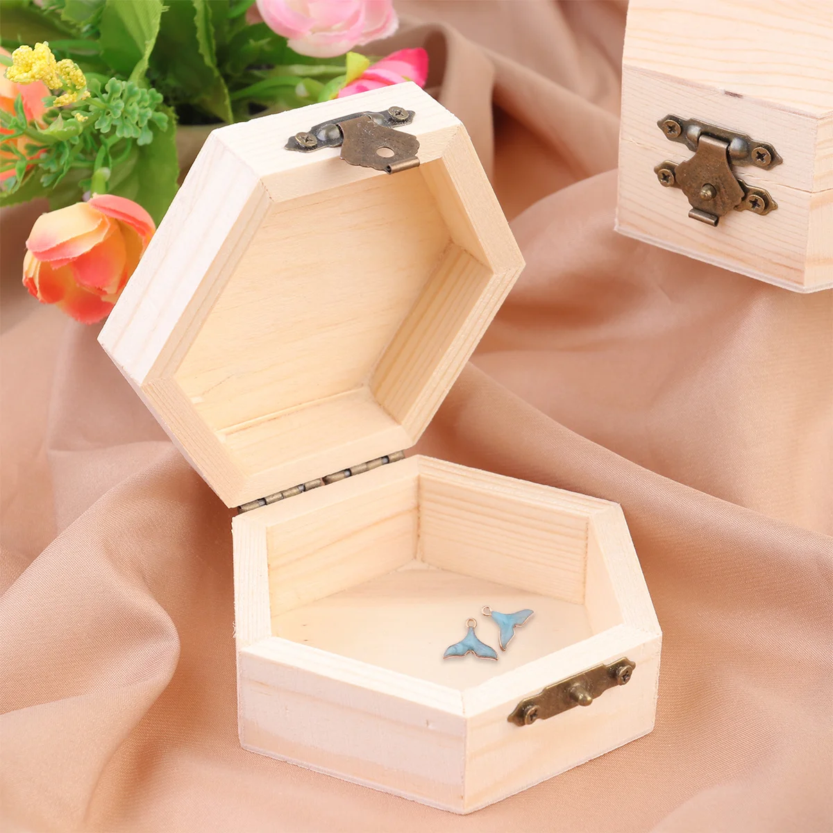

6Pcs Wooden Storage Container Hexagon Organizer Jewelry Cosmetics Holder Handicrafts Mold Travel Use Storage Box
