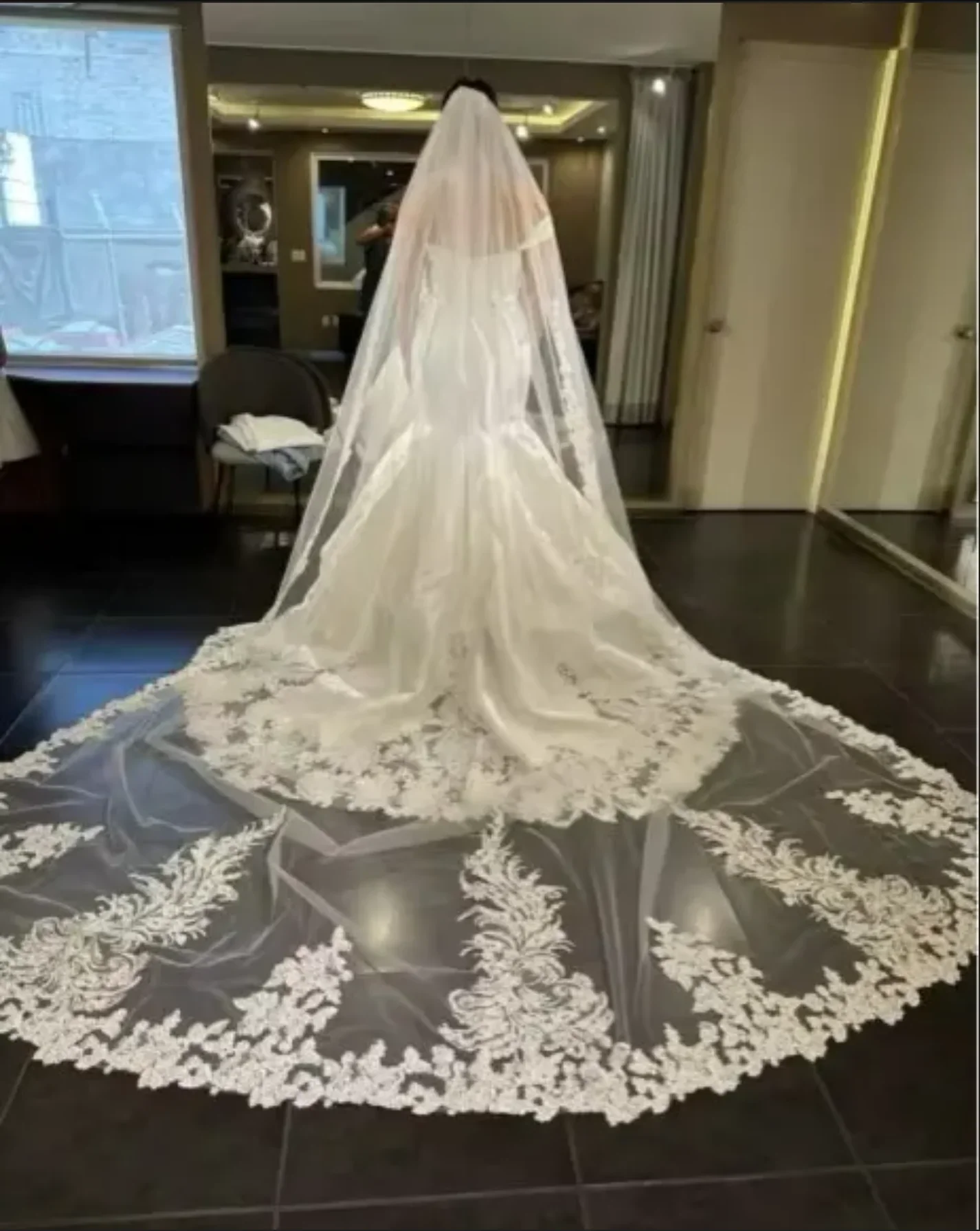 

Luxury White/Ivory Lace Veils Cathedral Length Bridal Veil Bridal Accessories, Wedding Veil，With Comb Customized