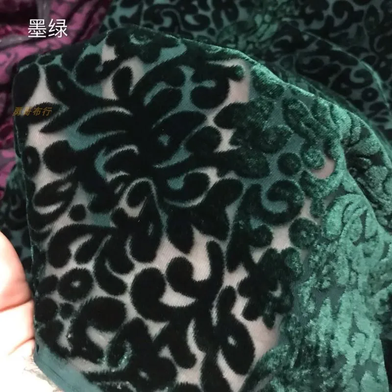 Cappotto estivo fresco e trasparente in cotone con fondo in tessuto di velluto inciso in seta cheongsam