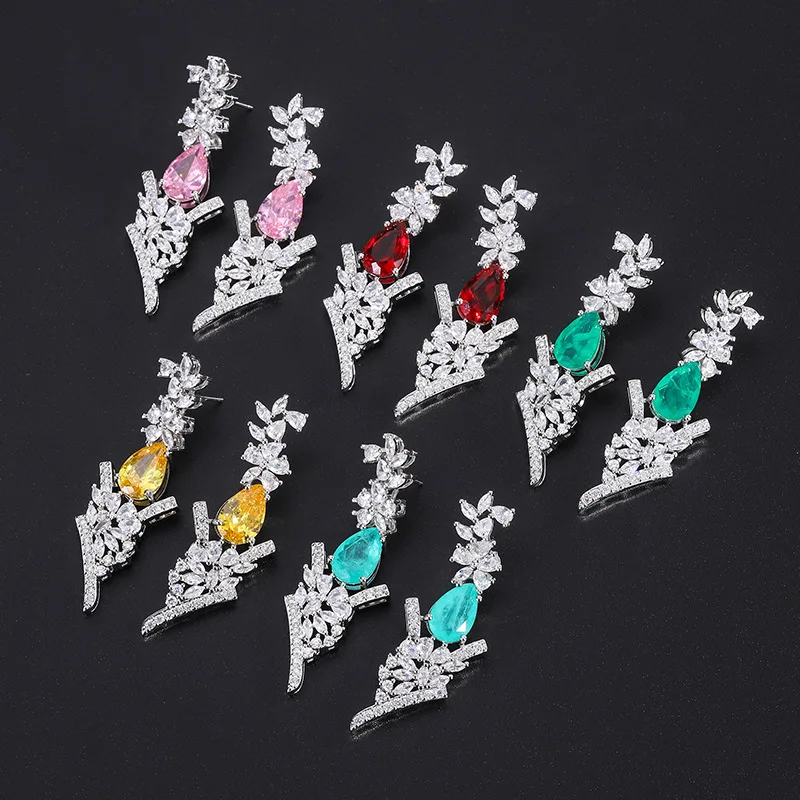 

2024 New Fashion Emerald High Carbon Diamond Flower Shaped Branches Tassel Pendant Earrings Women's Jewelry Charms Friends Gift