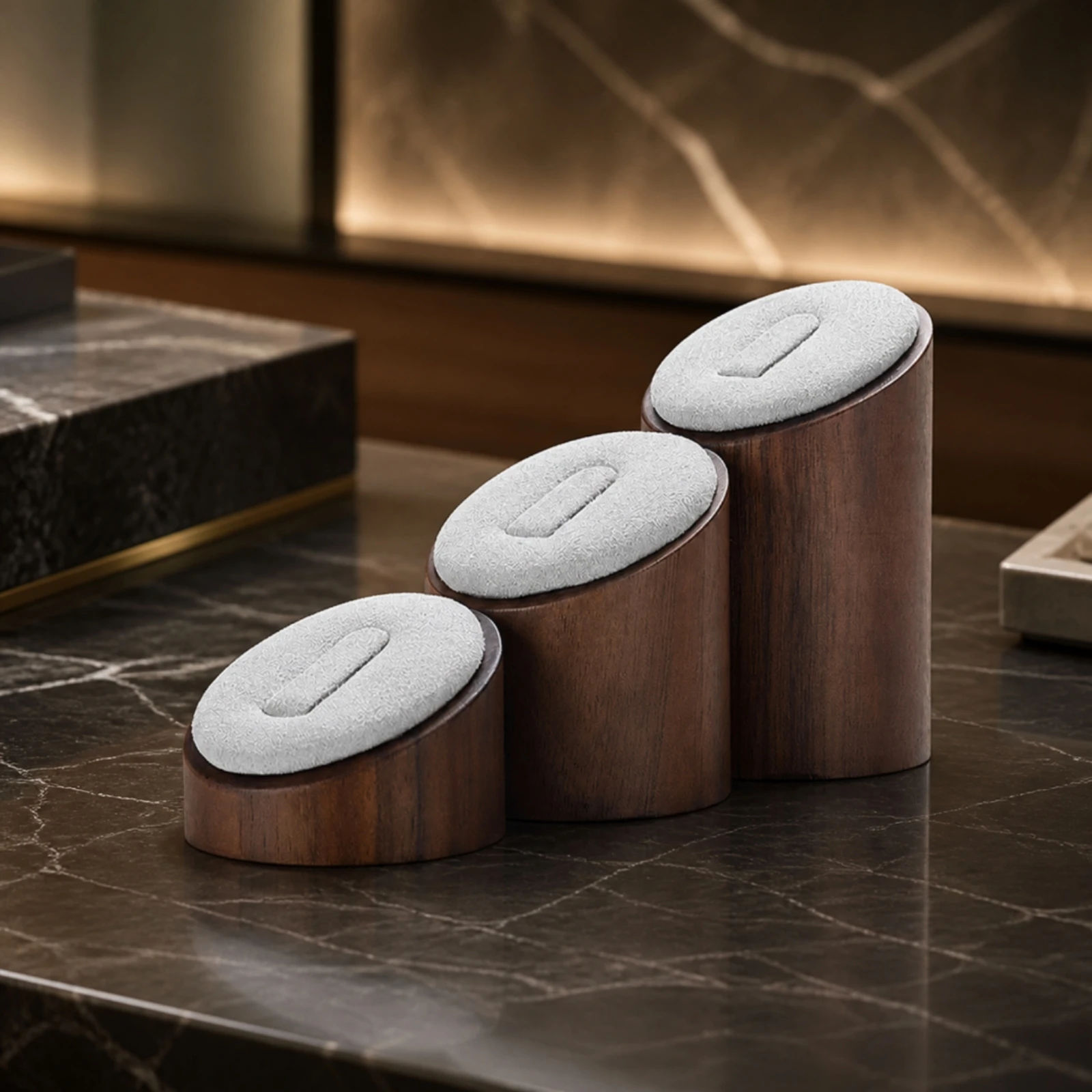 3 Pieces Cylindrical Jewelry Band Holder with Padded Top Walnut Finish Jewelry Band Showcase Stand with Central Slot Elegant