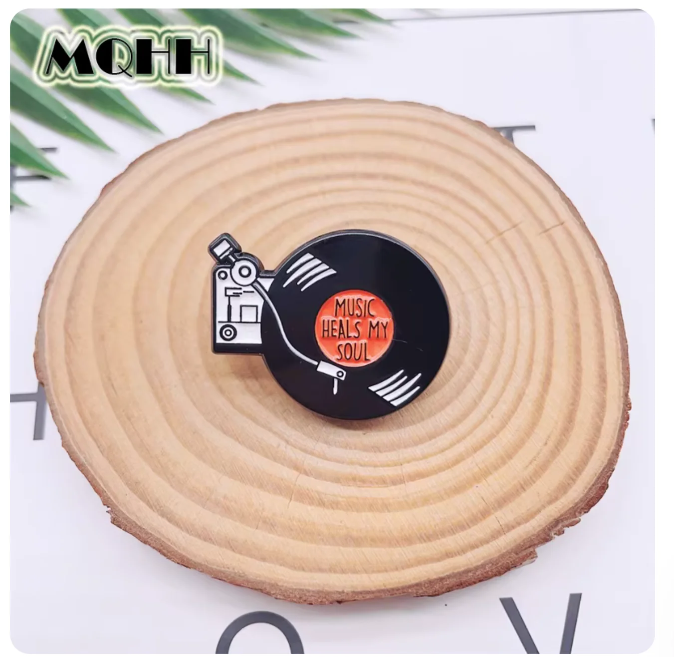 Creative retro music CD brooch phonograph vinyl record alloy badge jewelry accessories gifts
