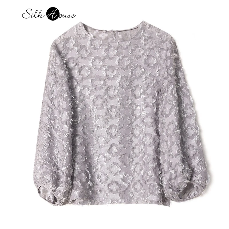 

2025 Women's Early Autumn New Four Leaf Clover Tassel Scissors Round Neck Lantern Long Sleeve 30% Natural Mulberry Silk T-shirt