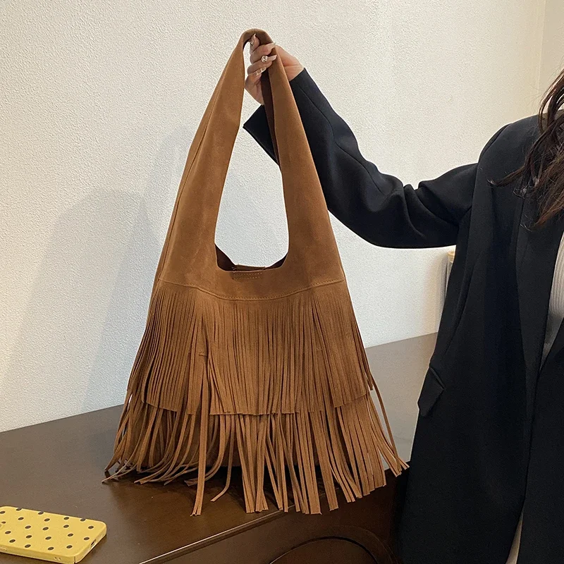 

Сумка-тоут Mirad в стиле ретро, новинка осень/зима 2024, модная женская сумка на одно плечо с кисточками, красивая матовая Персонализированная сумка