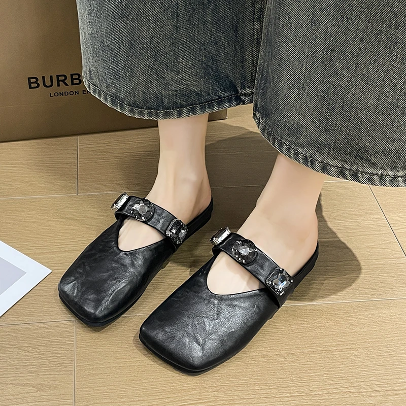 2024 New Low Heel Slippers Summer Close Toe Outdoor Mules Casual Pumps Street Style Mum‘s Sandal Slip On Half Slippers Loafers