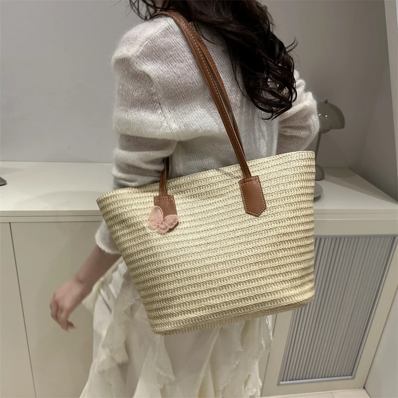 Large Capacity Straw Woven Tote Bag Beach Bucket Style Women's Bag Soft Handle  Knot Element Summer 2025 Casual Use