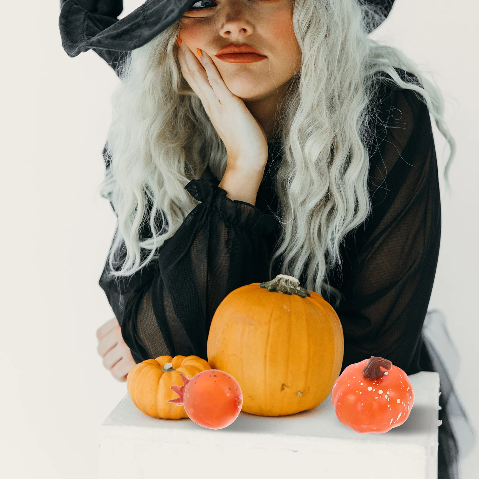 

18pcs Pumpkin Decoration Kit Lifelike Foam Artificial Pumpkins Harvest Festival Halloween Party Theme Props Long Lasting