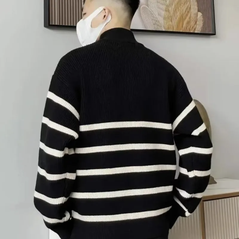 سترة بلو للرجال كاجوال مخططة اللون مقاس كبير 300 بوق شتوي محبوك irt فضفاض مناسب للشباب Sle طويل Sve بيسبول...