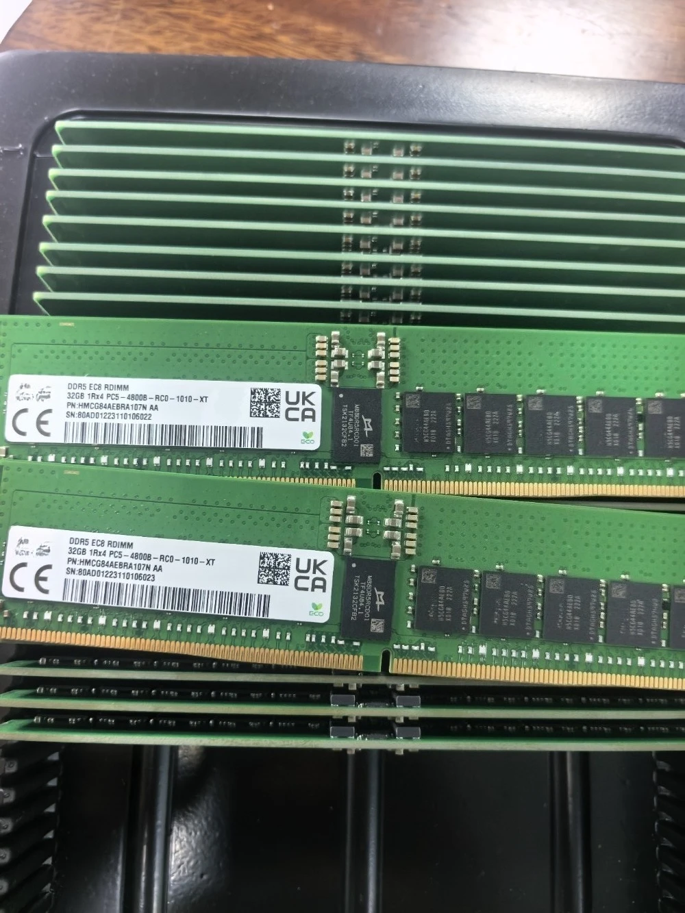 DDR5 32G 1R4 PC5-4800B EC  In excellent condition