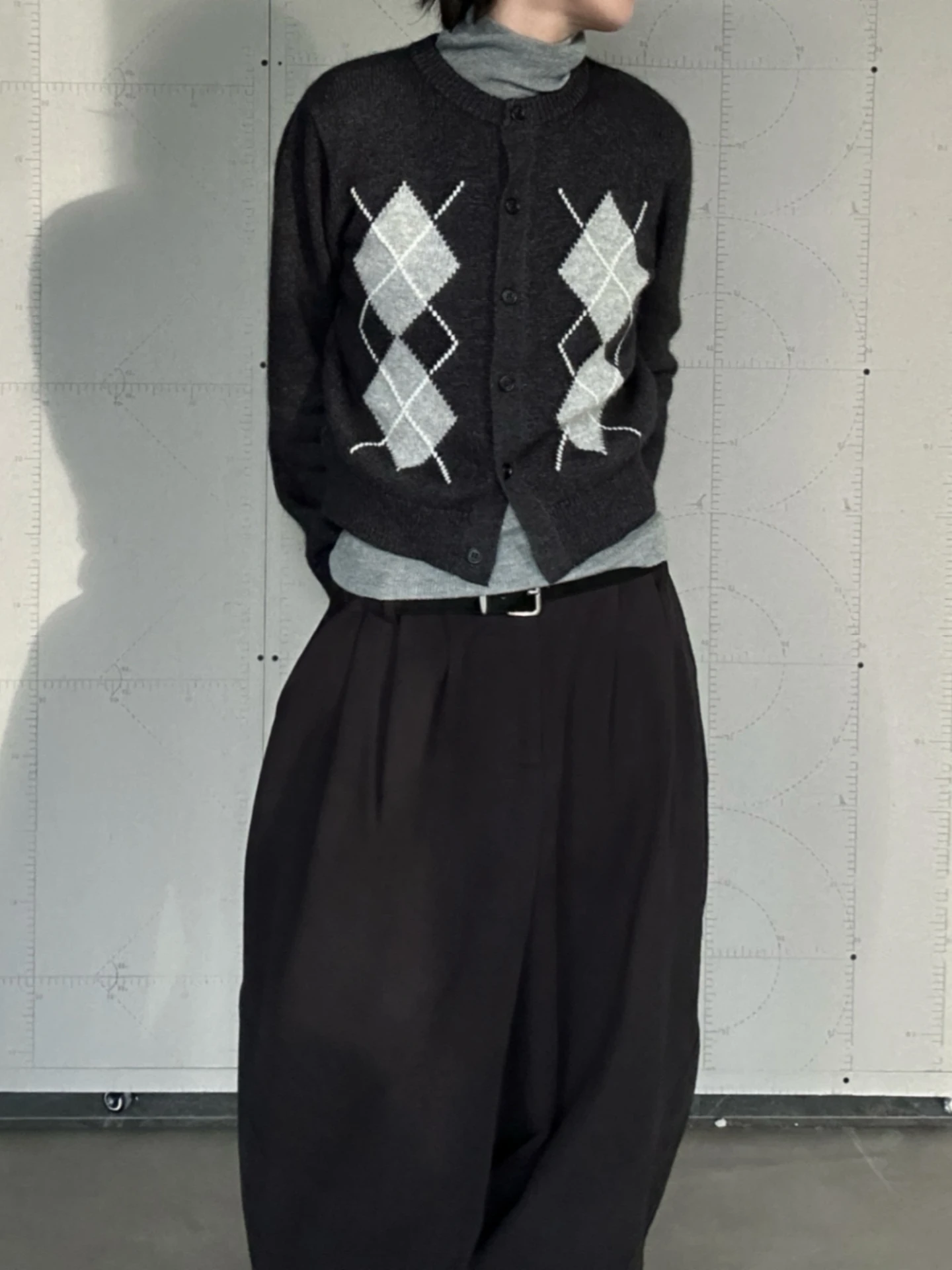 

Женский вязаный кардиган свободного кроя с цветными блоками, круглым вырезом, теплый, комфортный, с длинными рукавами, повседневный свитер