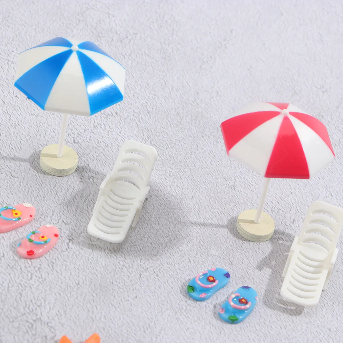 

1Set Miniature Beach Ornaments Premium Resin Boat Lounge Umbrella Slippers for Mini House Sandbox Decoration Kids Gift