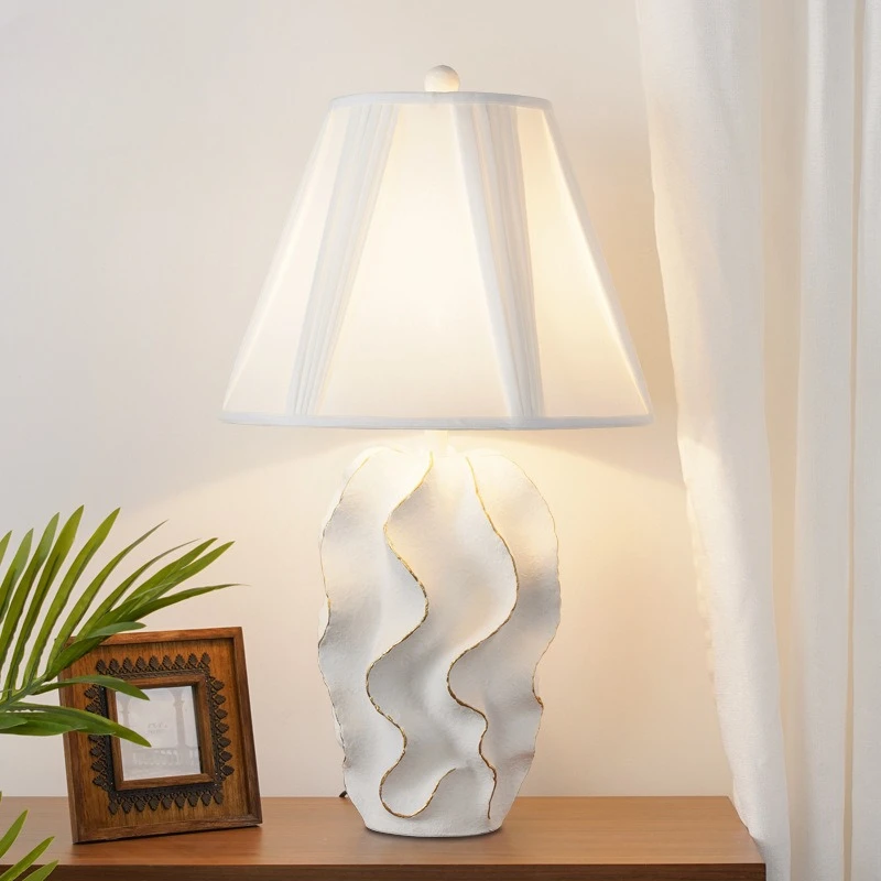 

Современный роскошный торшер на смоляной основе для гостиной, спальни, кабинета, отеля, прикроватный, бытовой, минималистичный, тканевый, светодиодный настольный светильник