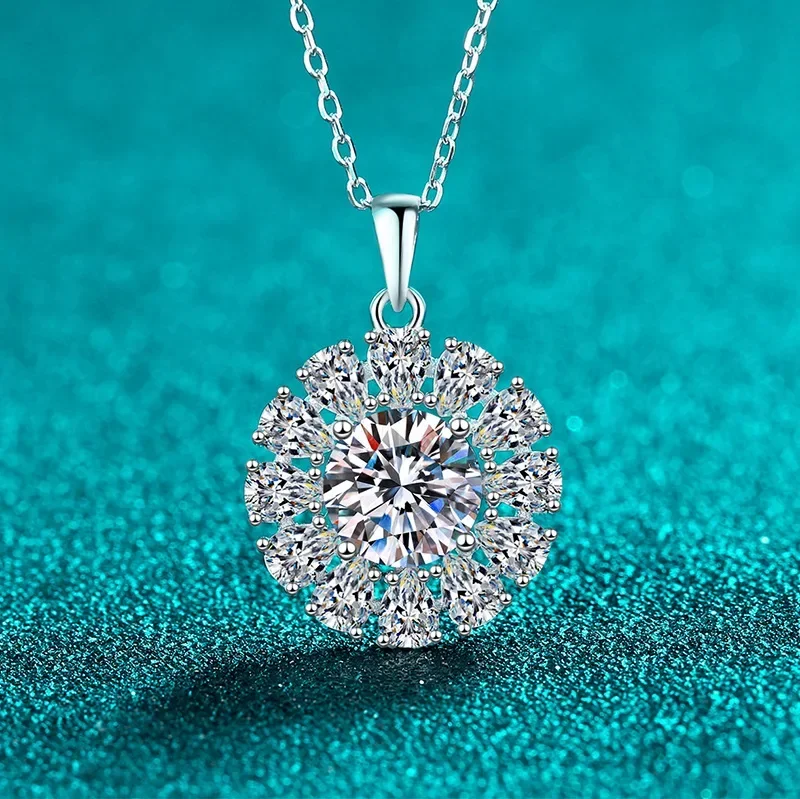 Women's Morning Sunflower 2ct Moissanite Pendant Necklace Shiny Platinum Pt950 Style Ins Diamond Clavicle Chain Fine Jewelry