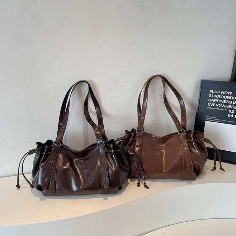 

Graceful Timeless Diaper Bag Backpack Baby Care Business Event Exquisite Stylish Sleek Versatile Chic Practical 2025 New