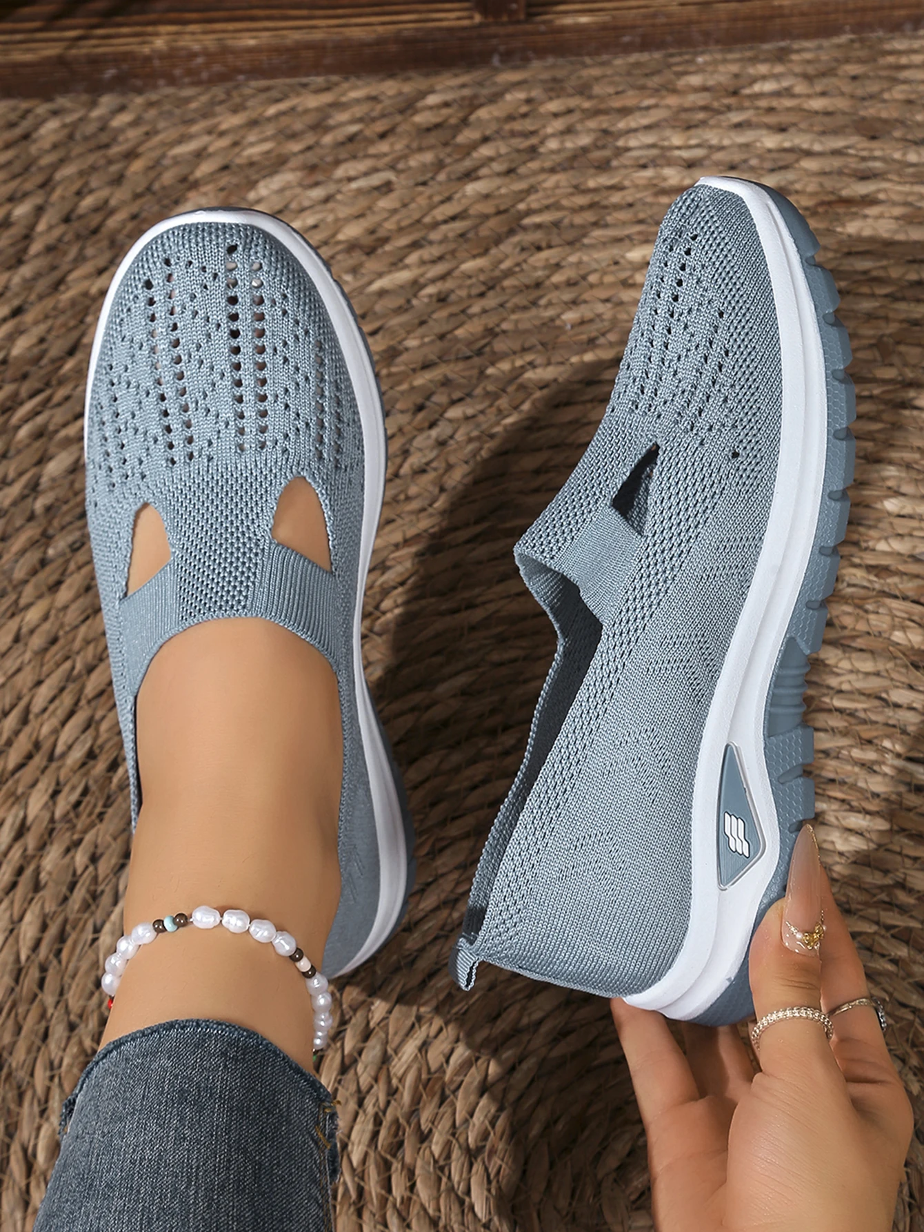 Atmungsaktive Mesh-Flachmules für Damen, leichte Slip-On-Wanderschuhe, bequem, vielseitig, für den täglichen Gebrauch, für Reisen im Freien, lässige Mutter-Schuhe – Detail 5