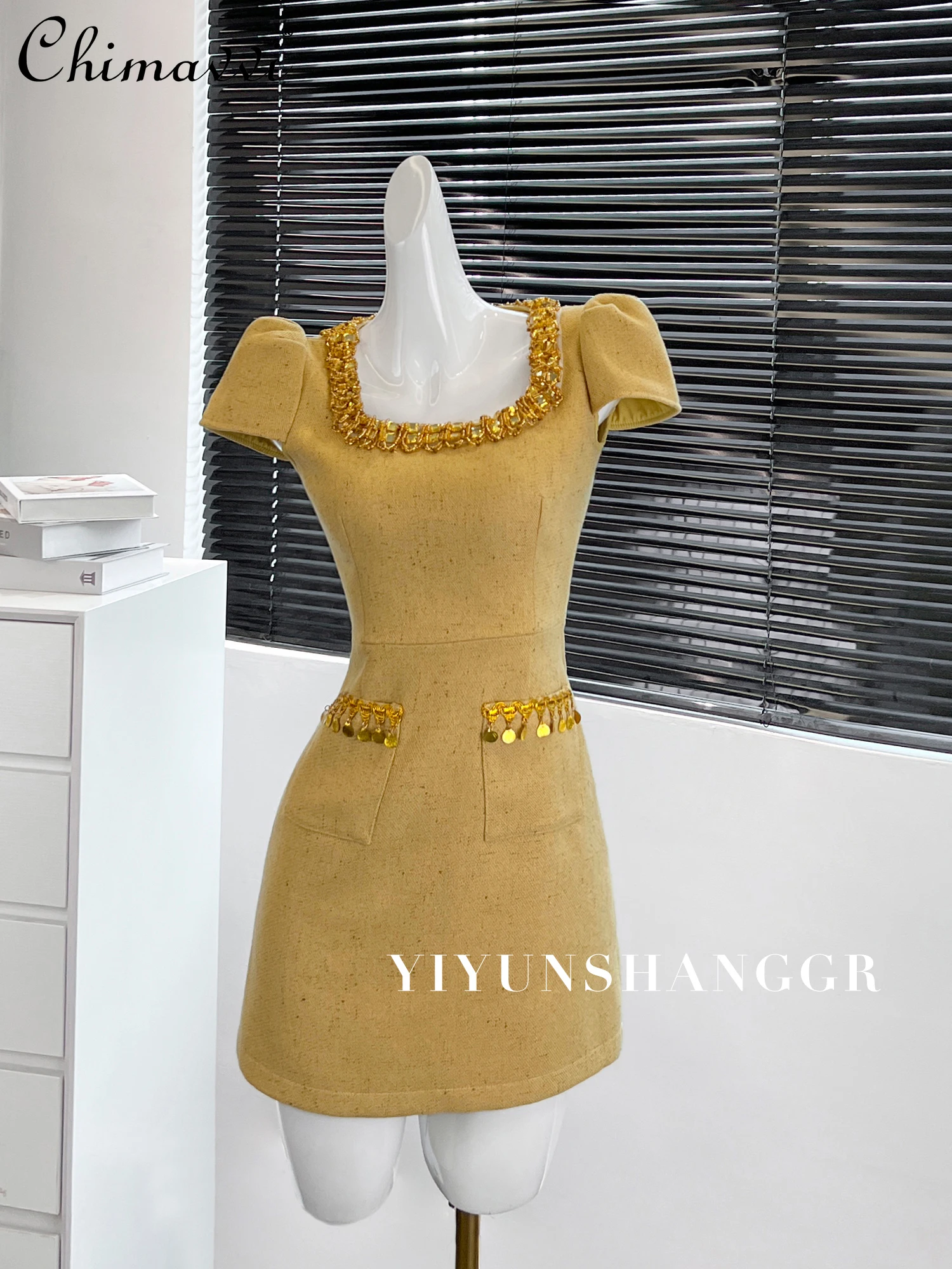 

Yellow Retro Short Sleeve Dress Women's Summer New Heavy Industry Light Luxury Beaded Slim Fit Elegant Mini Party Ladies Dress