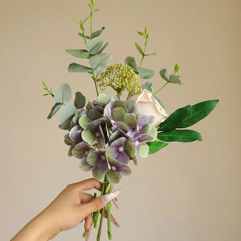 

Luxury Artificial Hydrangea Rose Bouquet Plastic Realistic Fake Flower Elegant Hydrangea Eucalyptus Flowers