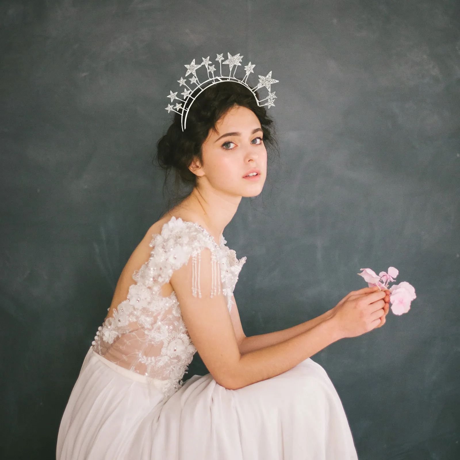 

Блестящая повязка на голову со звездами для свадьбы, свадебный головной убор, декоративный аксессуар для волос со стразами для невесты, подружки невесты, выпускного вечера, фотосессии