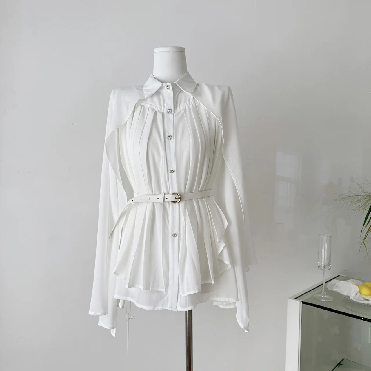 

SuperAen 2025 летняя новая белая накидка с шалью, шифоновая рубашка, женская дизайнерская рубашка на талии с поясом, летняя